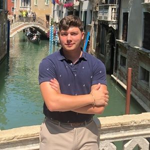 Meet your Posher, Nicholas